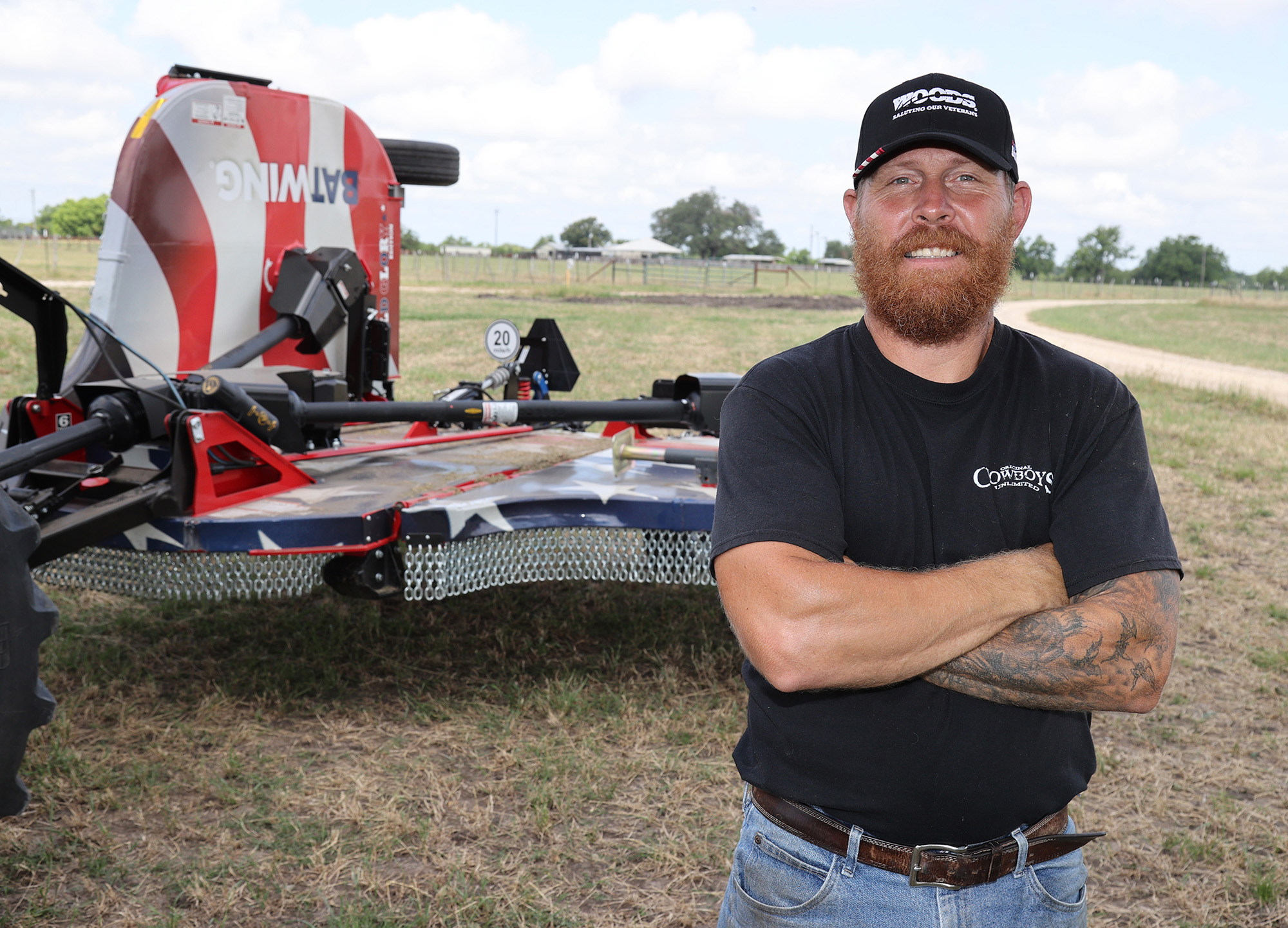 Congratulations to the recipient of Woods ‘Old Glory’ Batwing® cutter, Sergeant First Class Joseph Burdulinski, Retired. Congratulations to the recipient of Woods ‘Old Glory’ Batwing® cutter, Sergeant First Class Joseph Burdulinski, Retired.